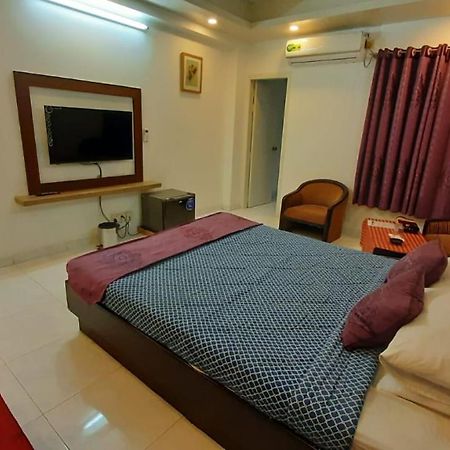 Center Point Apartment داكا المظهر الخارجي الصورة
