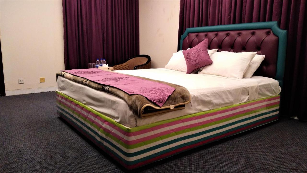 Center Point Apartment داكا المظهر الخارجي الصورة