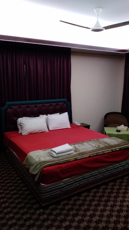Center Point Apartment داكا المظهر الخارجي الصورة