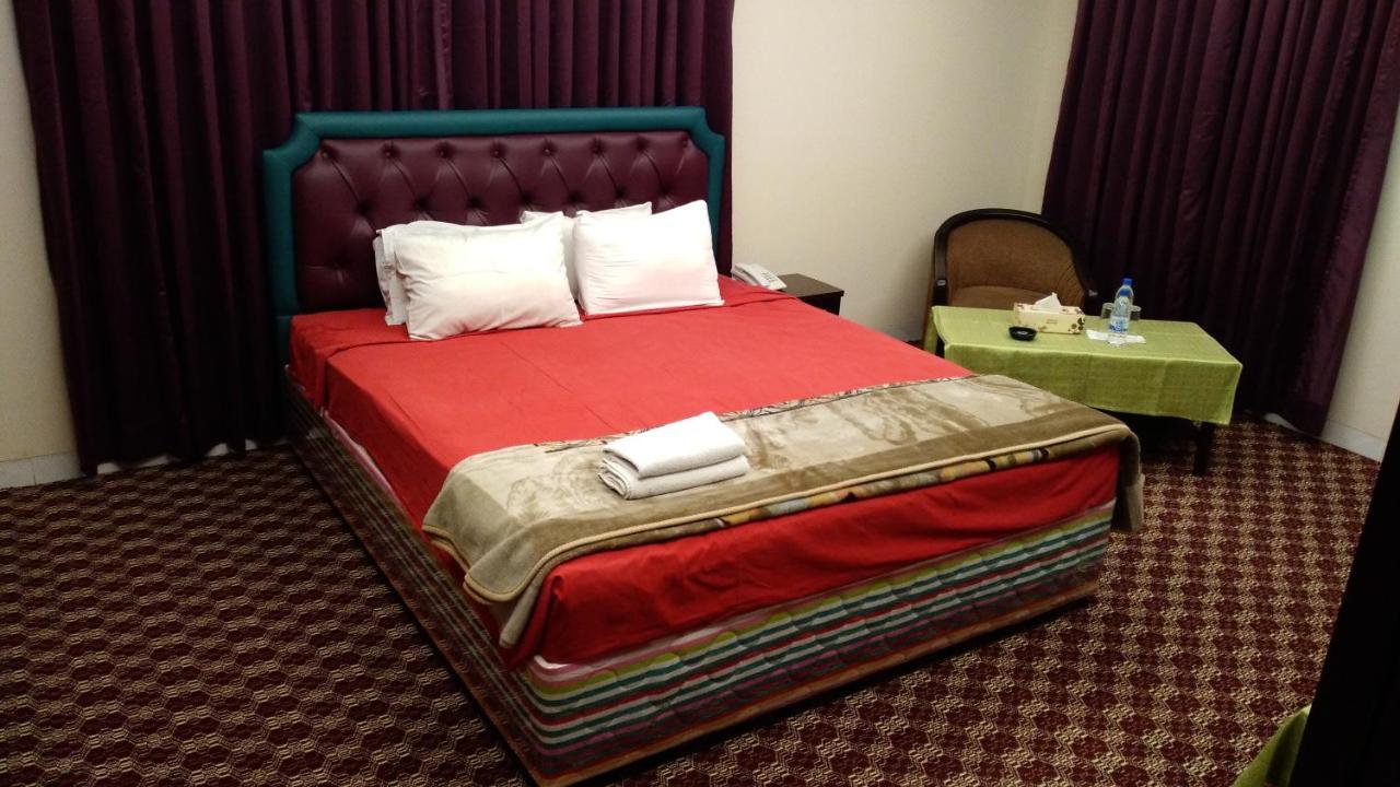 Center Point Apartment داكا المظهر الخارجي الصورة